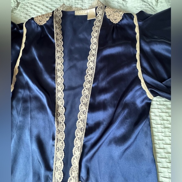 Vintage Delicates Lingerie Women - Picture 9 of 10